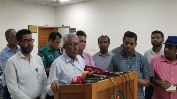 সেপ্টেম্বরের মধ্যে ভোটের উপকরণ কিনতে চায় ইসি