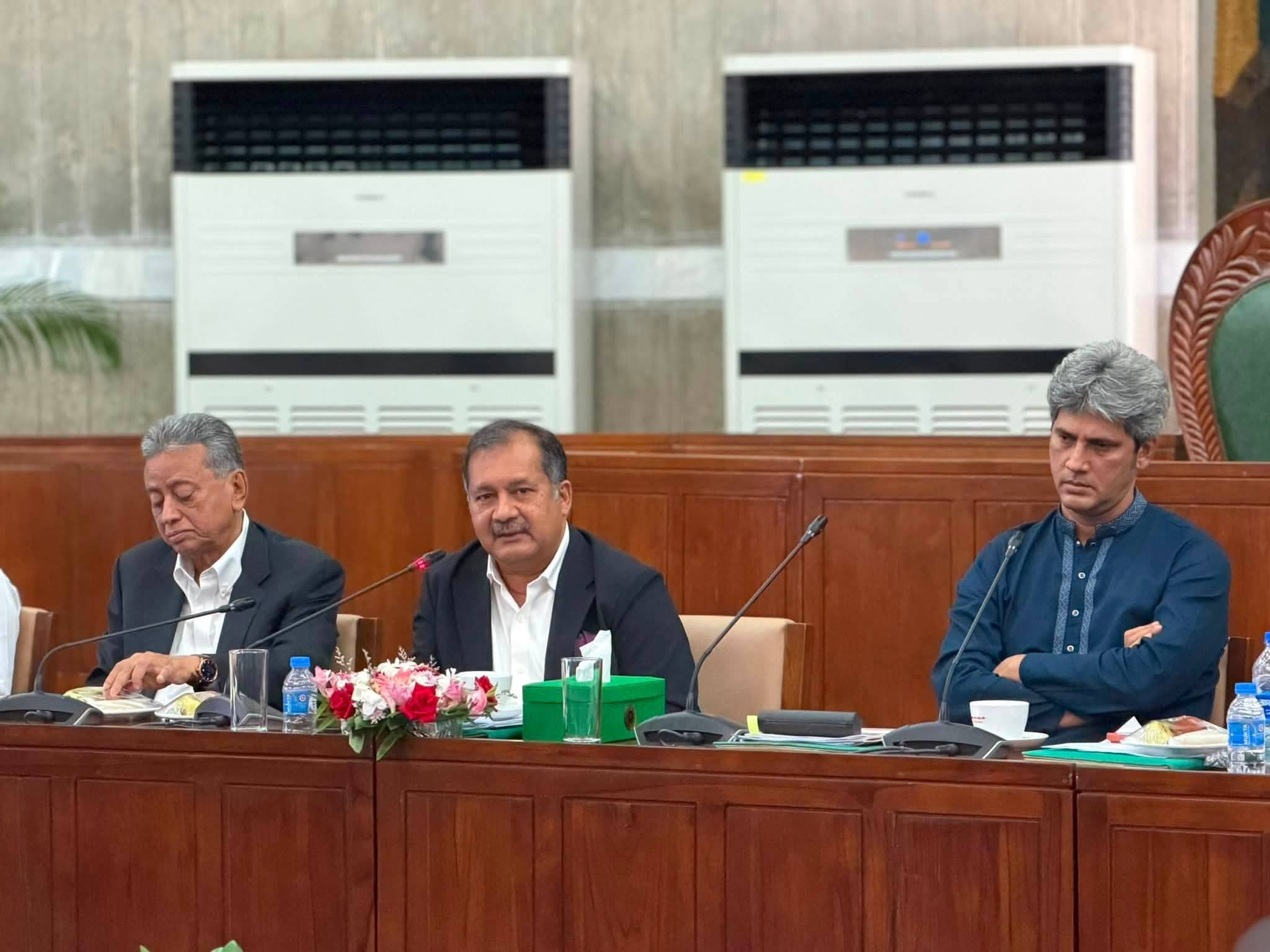 পরিকল্পনা মন্ত্রণালয়-সম্পর্কিত স্থায়ী কমিটির প্রথম বৈঠক অনুষ্ঠিত সভাপতিত্ব করলেন জহির উদ্দিন স্বপন।